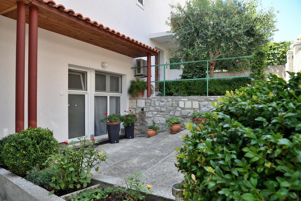 Apartment Lola Split Exterior photo